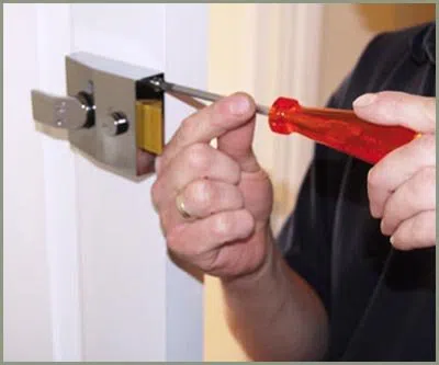 Locksmith Solution Services Jamaica, NY 347-842-0041 Locksmith Solution Services Jamaica, NY 347-842-0041 - 68-44-11